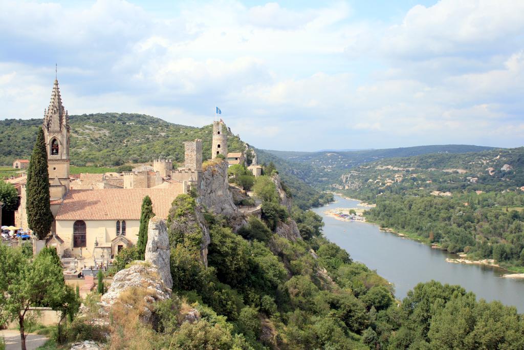Du Reve O Naturel - Maison De Vacances Entre Gorges De L'Ardeche Et Gard Saint-Julien-de-Peyrolas Exterior photo